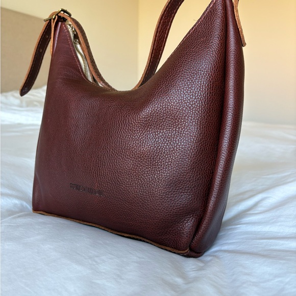 Aspen Shoulder bag(Medium) in Nutmeg Almost Perfect Portland Leather Goods - Picture 3 of 11